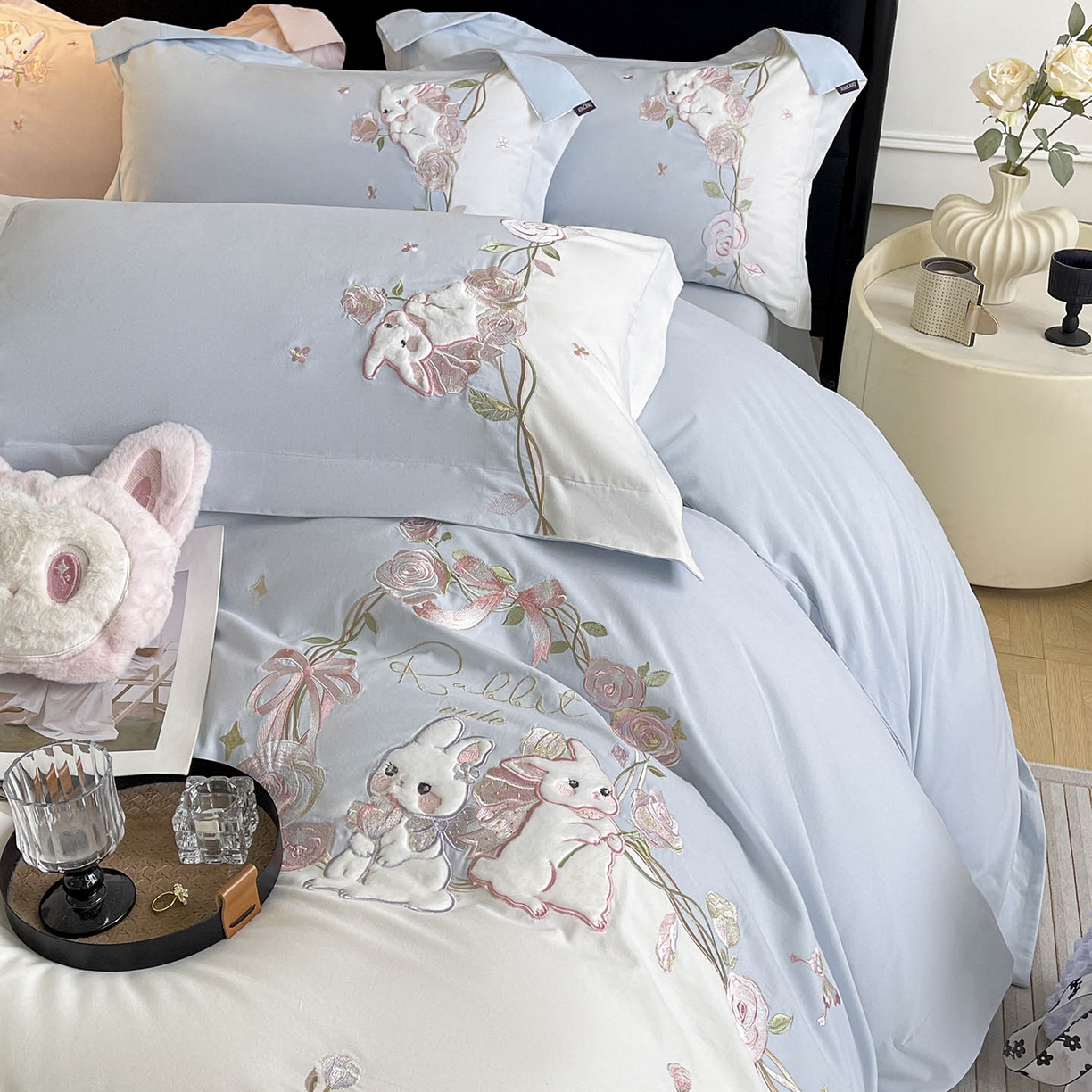 91家纺网 家纺一手货源 找家纺 （总）爱妮菲家纺 2026爆款新品少女心A类100支长绒棉纯棉四件套全棉刺绣兔子被套床单床笠公主风