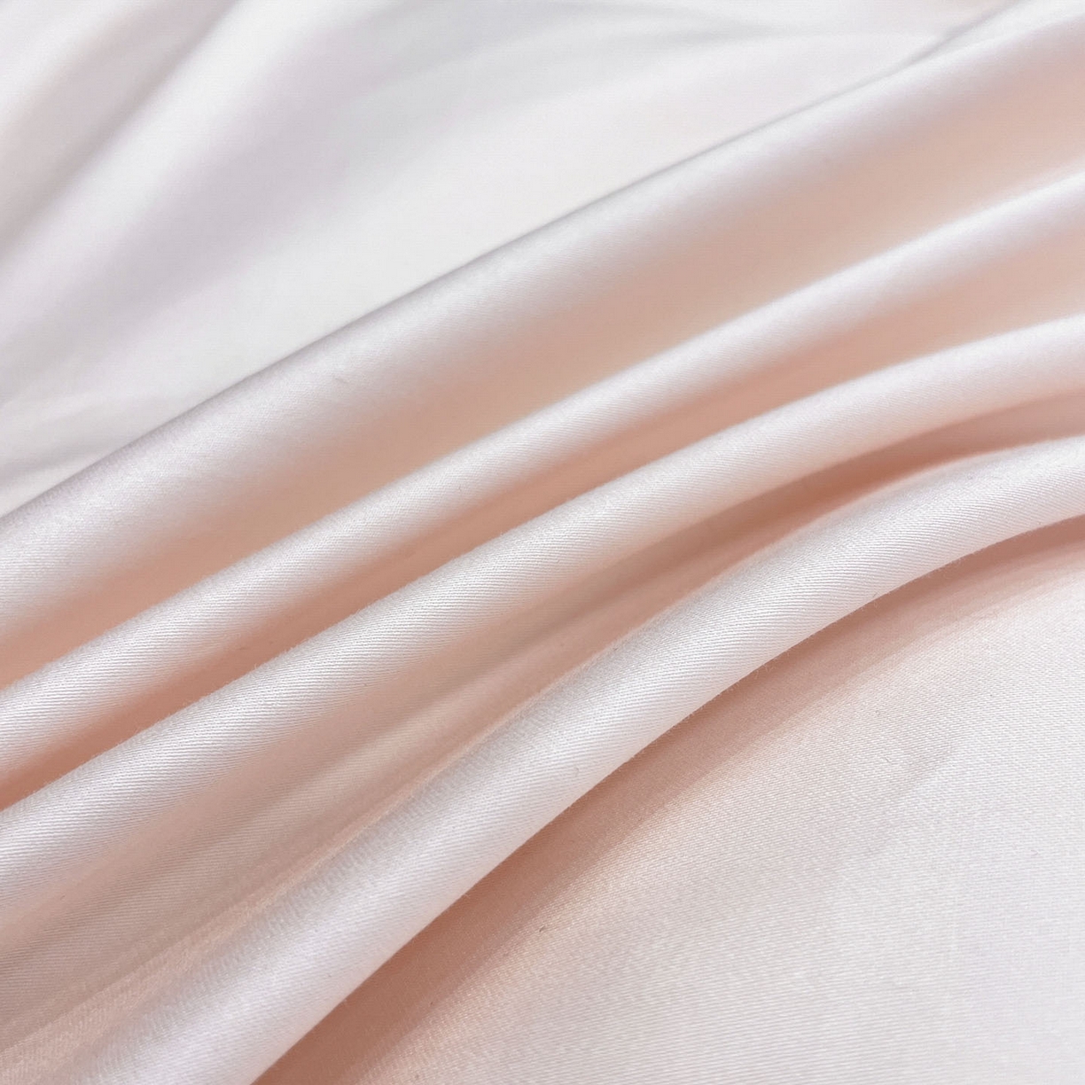 91家纺网 家纺一手货源 找家纺 爱妮菲家纺 2026爆款新品少女心A类100支长绒棉纯棉四件套全棉刺绣兔子被套床单床笠公主风 月汐兔-颜粉