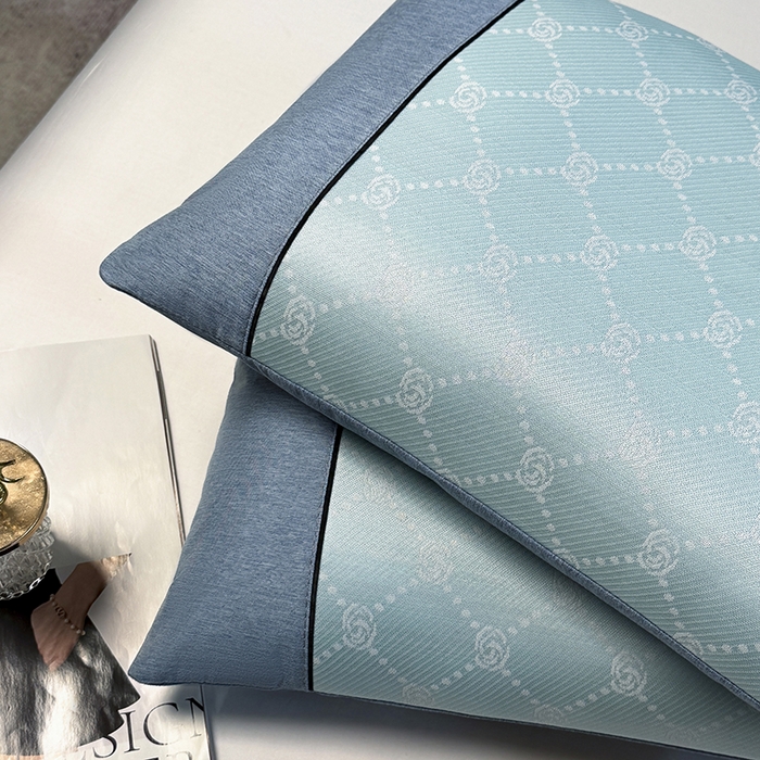 91家纺网 家纺一手货源 找家纺 小牛席业 2026春夏新款小玫瑰夏凉枕系列枕头枕芯（枕套+枕芯） 小玫瑰夏凉枕-湖蓝