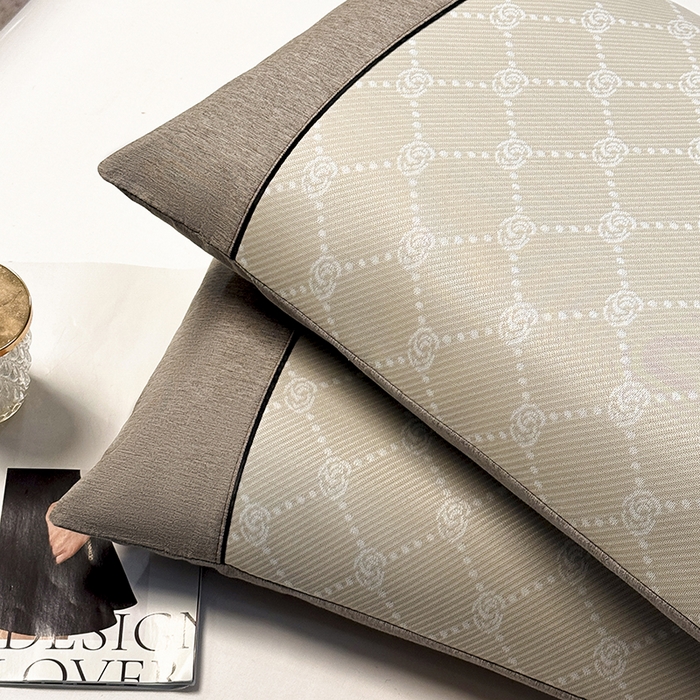 91家纺网 家纺一手货源 找家纺 小牛席业 2026春夏新款小玫瑰夏凉枕系列枕头枕芯（枕套+枕芯） 小玫瑰夏凉枕-香槟