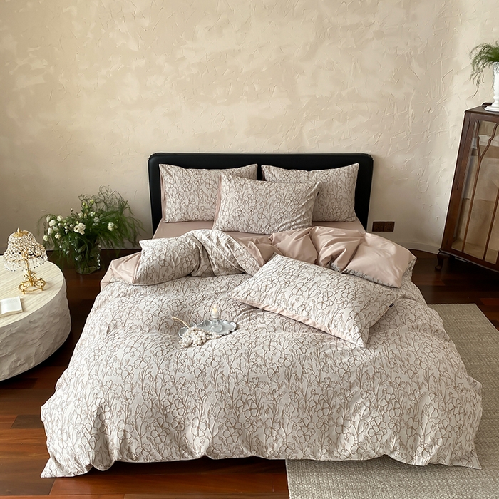 91家纺网 家纺一手货源 找家纺 宜代光年 2026新款全棉厚织色织大提花四件套系列 滴落游花