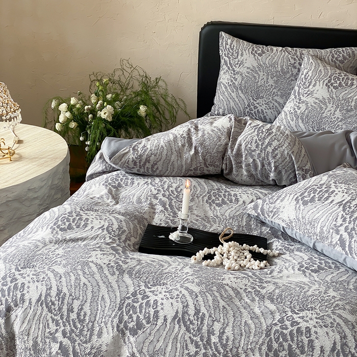 91家纺网 家纺一手货源 找家纺 宜代光年 2026新款全棉厚织色织大提花四件套系列 怀澈