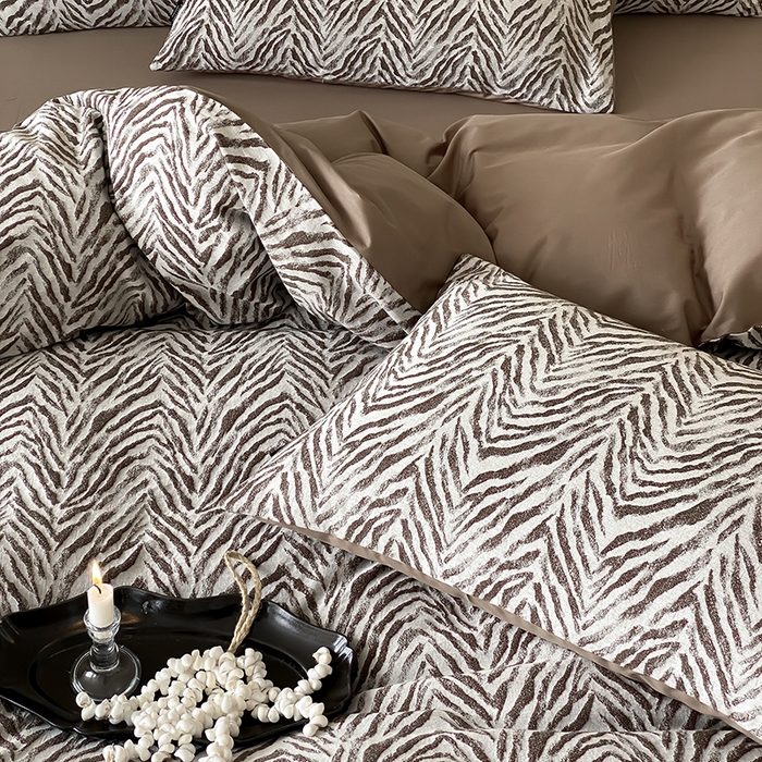 91家纺网 家纺一手货源 找家纺 宜代光年 2026新款全棉厚织色织大提花四件套系列 千纹