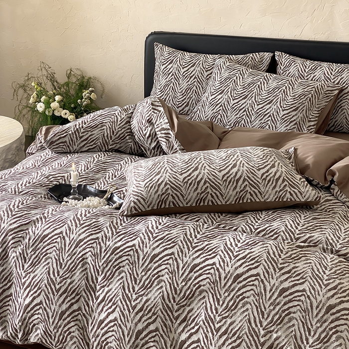 91家纺网 家纺一手货源 找家纺 宜代光年 2026新款全棉厚织色织大提花四件套系列 千纹