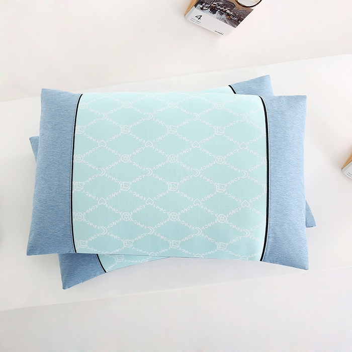 91家纺网 家纺一手货源 找家纺 小牛席业 2026春夏新款月亮爱心-凉感冰丝夏凉枕系列枕头枕芯 月亮爱心夏凉枕-湖蓝