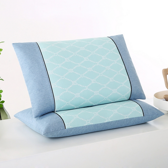 91家纺网 家纺一手货源 找家纺 小牛席业 2026春夏新款月亮爱心-凉感冰丝夏凉枕系列枕头枕芯 月亮爱心夏凉枕-湖蓝