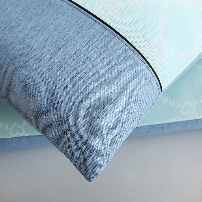 91家纺网 家纺一手货源 找家纺 小牛席业 2026春夏新款月亮爱心-凉感冰丝夏凉枕系列枕头枕芯 月亮爱心夏凉枕-湖蓝