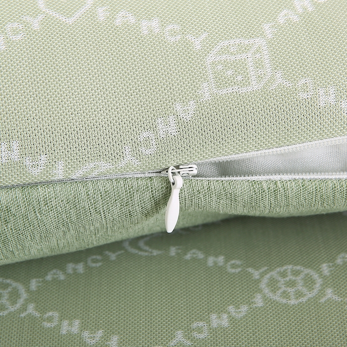 91家纺网 家纺一手货源 找家纺 小牛席业 2026春夏新款月亮爱心-凉感冰丝夏凉枕系列枕头枕芯 月亮爱心夏凉枕-绿色