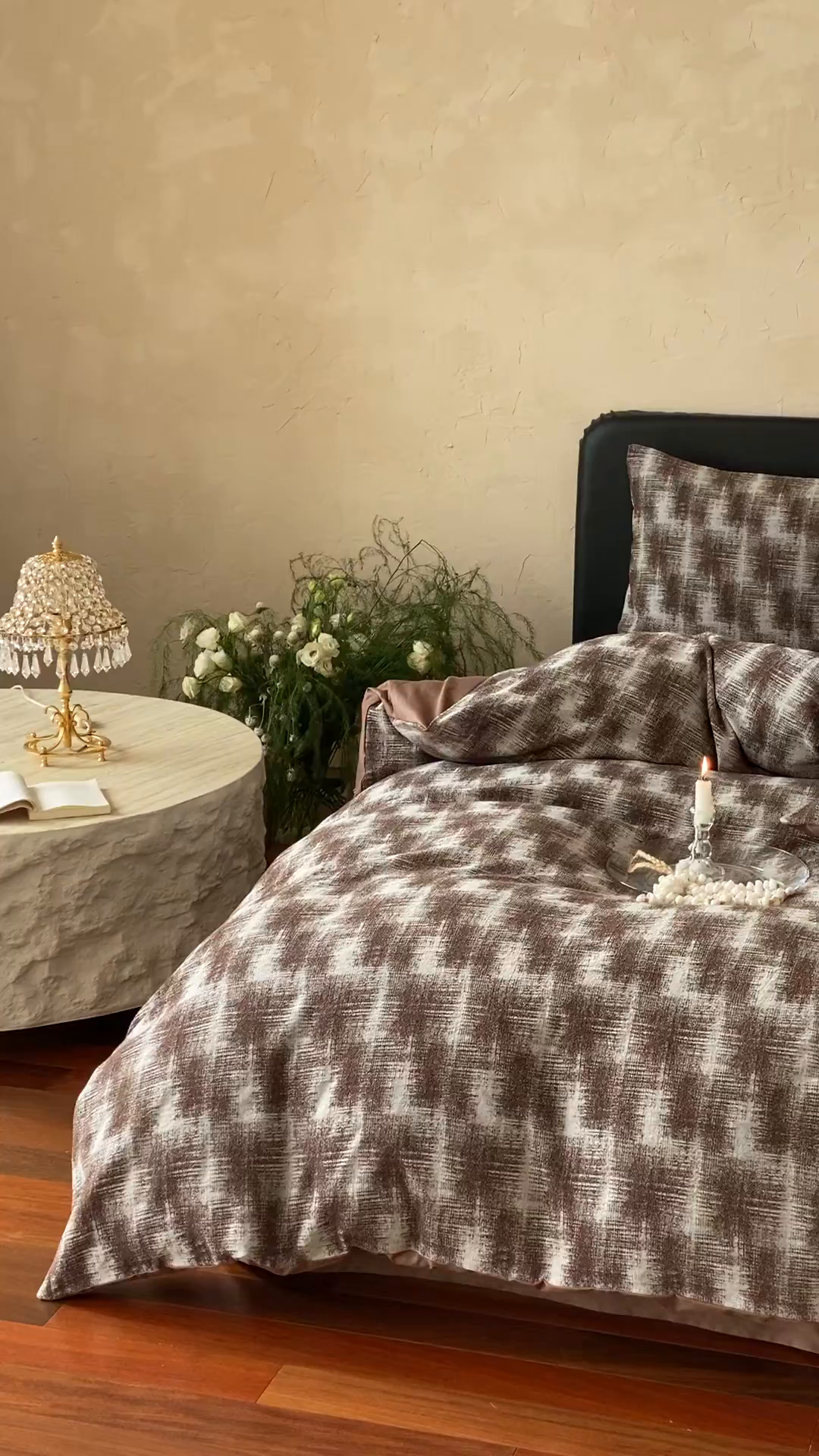 91家纺网 家纺一手货源 找家纺 宜代光年 2026新款全棉厚织色织大提花四件套系列 槿禾