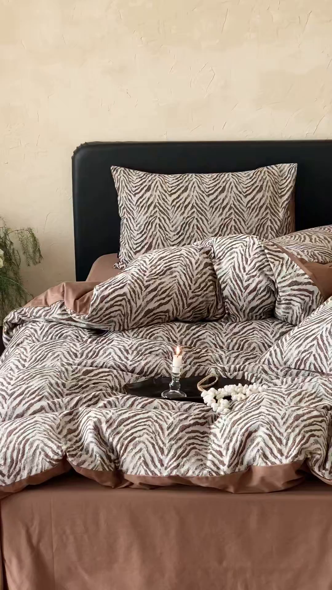 91家纺网 家纺一手货源 找家纺 宜代光年 2026新款全棉厚织色织大提花四件套系列 千纹