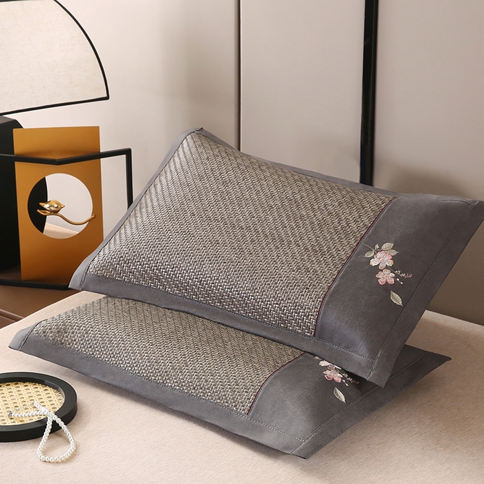 91家纺网 家纺一手货源 找家纺 小牛席业 2026春夏新款霸王藤夏凉枕枕头枕芯（枕套+枕芯）-清雅花语 霸王藤夏凉枕-清雅花语（灰色）