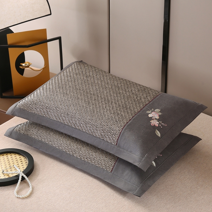 91家纺网 家纺一手货源 找家纺 小牛席业 2026春夏新款霸王藤夏凉枕枕头枕芯（枕套+枕芯）-清雅花语 霸王藤夏凉枕-清雅花语（灰色）