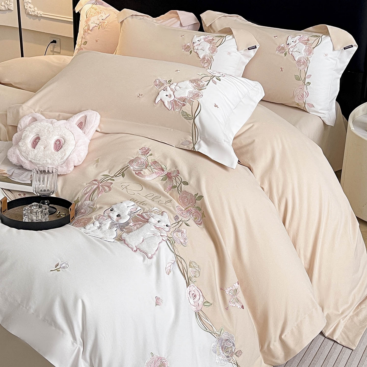 91家纺网 家纺一手货源 找家纺 （总）乔利卡沃 2026爆款新品少女心A类100支长绒棉纯棉四件套全棉刺绣兔子被套床单床笠公主风