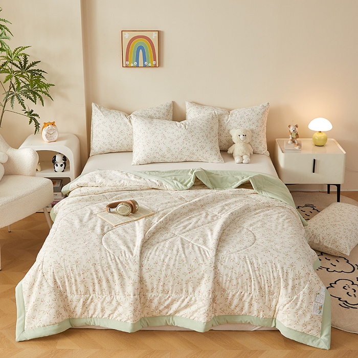 91家纺网 家纺一手货源 找家纺 海洋家纺 2026新款100%新疆棉花印花夏被亲肤仿棉夏凉被纯手包边空调被薄被子 夏日风