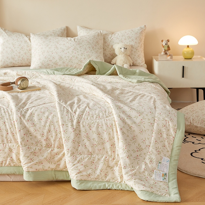 91家纺网 家纺一手货源 找家纺 海洋家纺 2026新款100%新疆棉花印花夏被亲肤仿棉夏凉被纯手包边空调被薄被子 夏日风