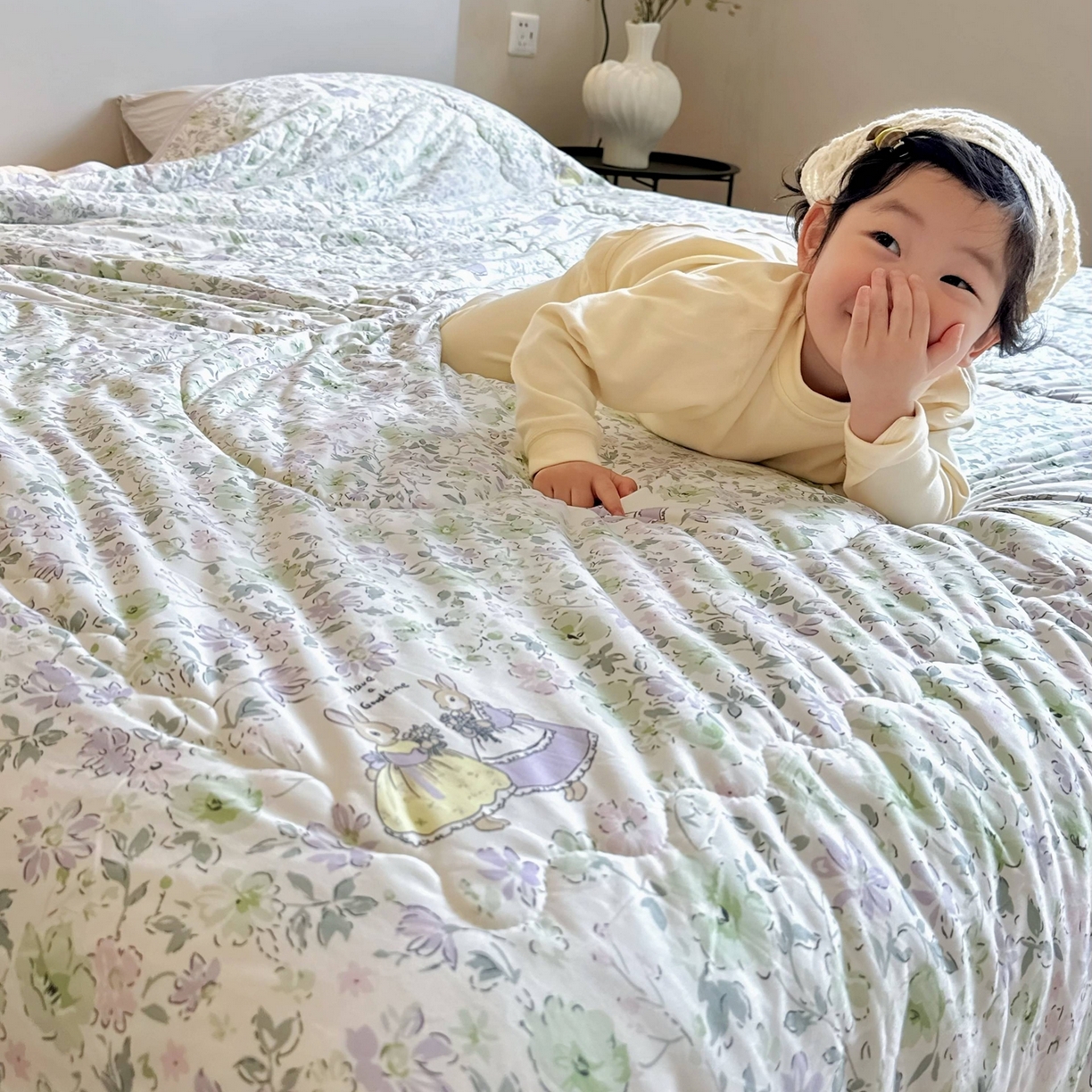 91家纺网 家纺一手货源 找家纺 兜米家居 2026春夏新款针织夏被夏凉被空调被 花园兔