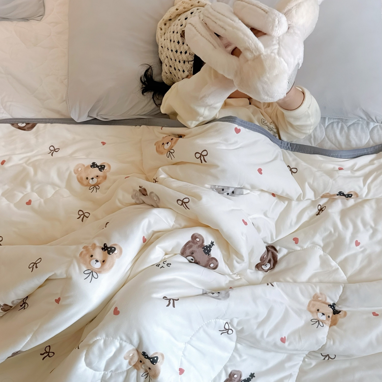 91家纺网 家纺一手货源 找家纺 兜米家居 2026春夏新款针织夏被夏凉被空调被 小熊宝宝