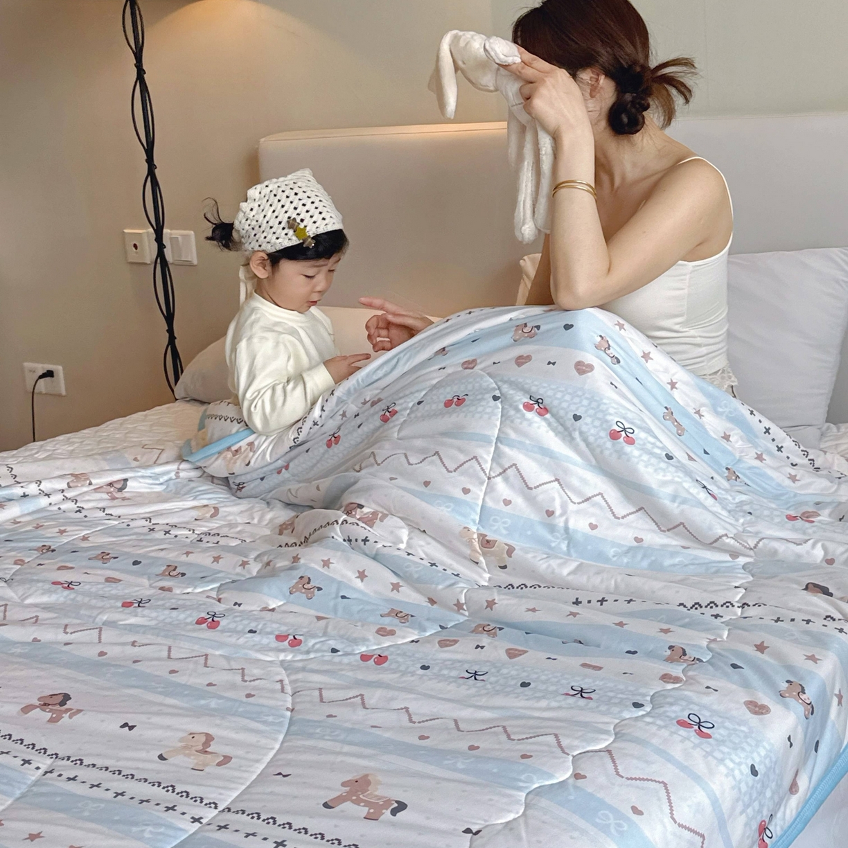 91家纺网 家纺一手货源 找家纺 兜米家居 2026春夏新款针织夏被夏凉被空调被 快乐小马