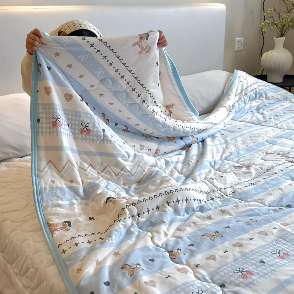 91家纺网 家纺一手货源 找家纺 兜米家居 2026春夏新款针织夏被夏凉被空调被 快乐小马