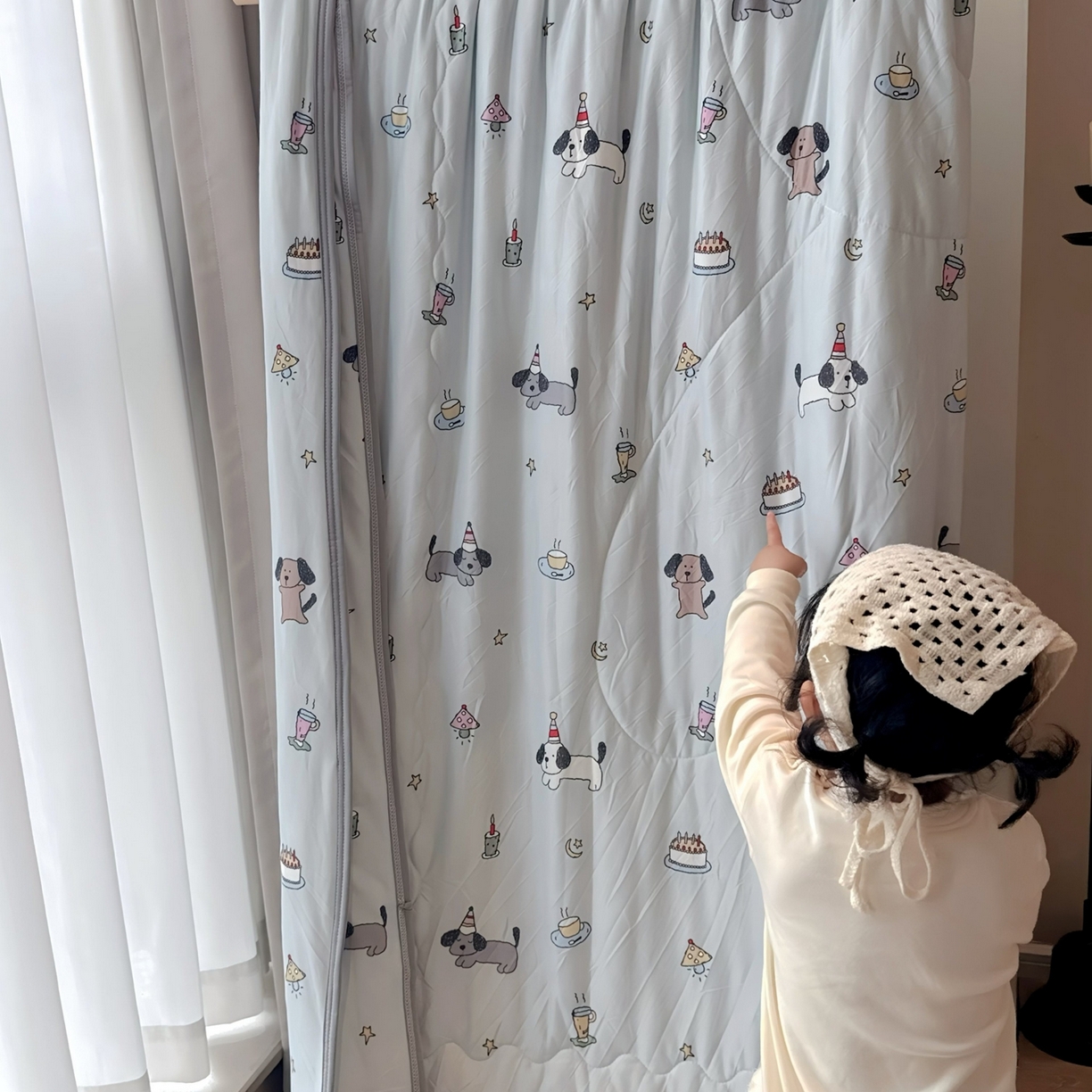 91家纺网 家纺一手货源 找家纺 兜米家居 2026春夏新款针织夏被夏凉被空调被 蛋糕腊肠狗