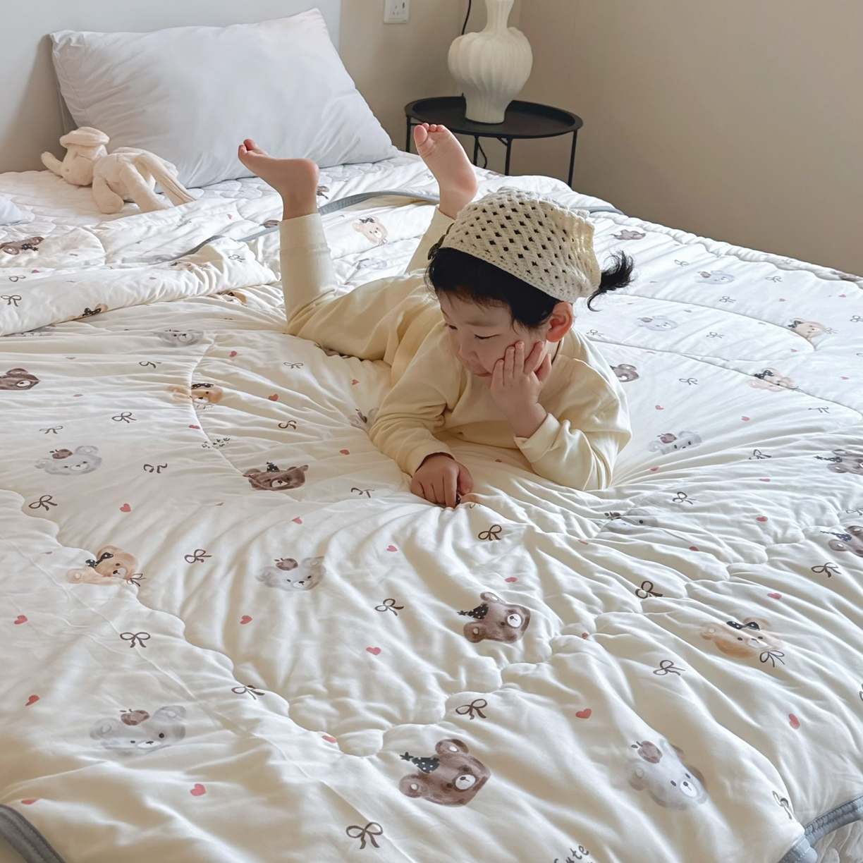 91家纺网 家纺一手货源 找家纺 兜米家居 2026春夏新款针织夏被夏凉被空调被 小熊宝宝