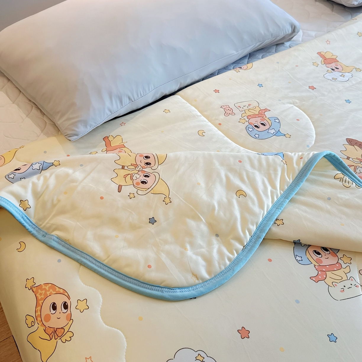 91家纺网 家纺一手货源 找家纺 兜米家居 2026春夏新款针织夏被夏凉被空调被 星星宝贝