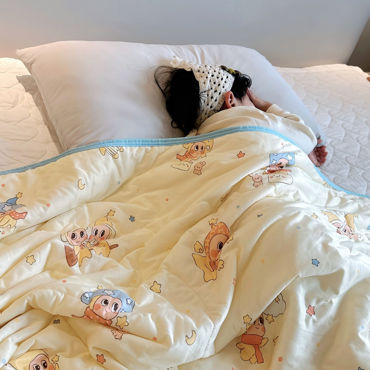 91家纺网 家纺一手货源 找家纺 兜米家居 2026春夏新款针织夏被夏凉被空调被 星星宝贝