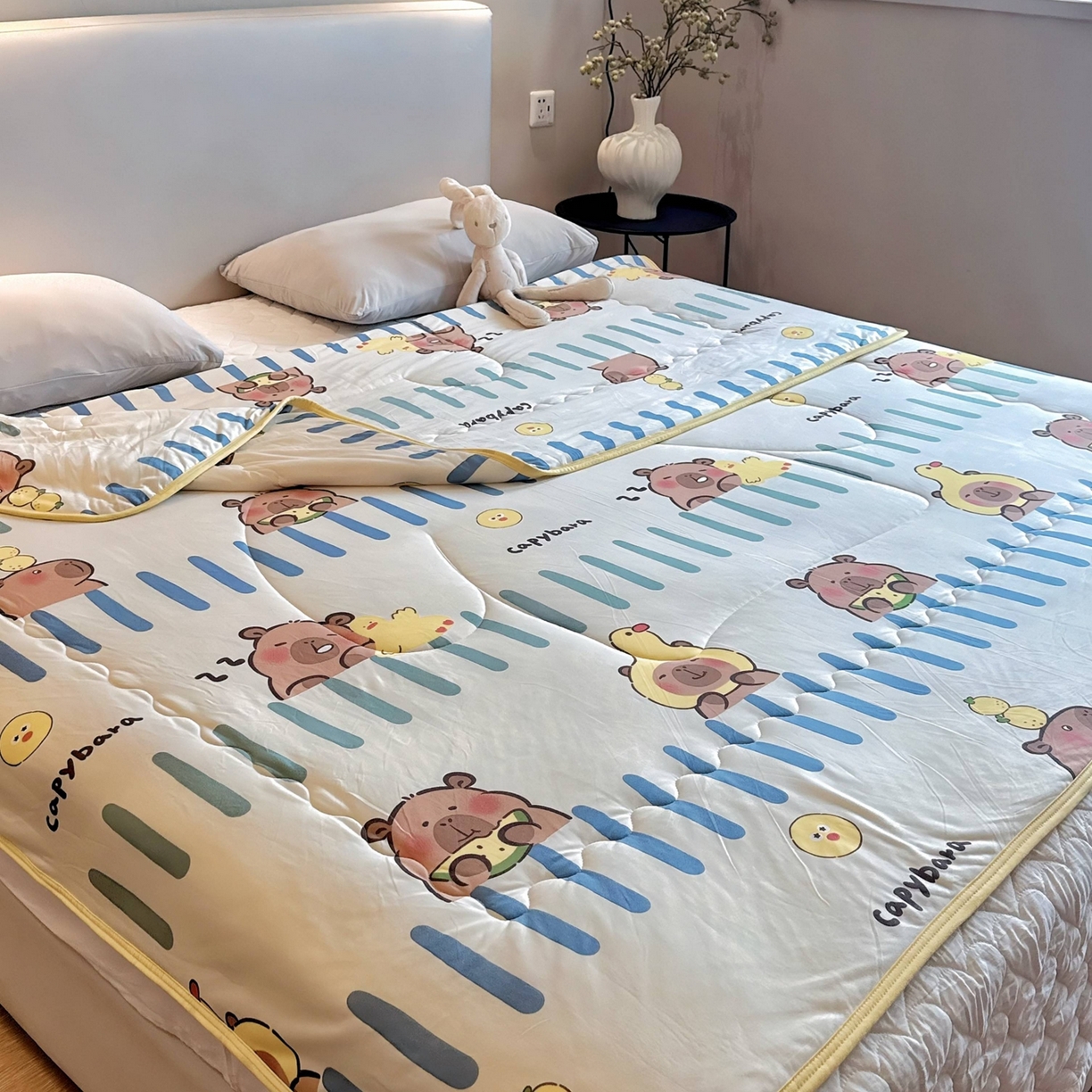 91家纺网 家纺一手货源 找家纺 兜米家居 2026春夏新款针织夏被夏凉被空调被 卡皮巴拉