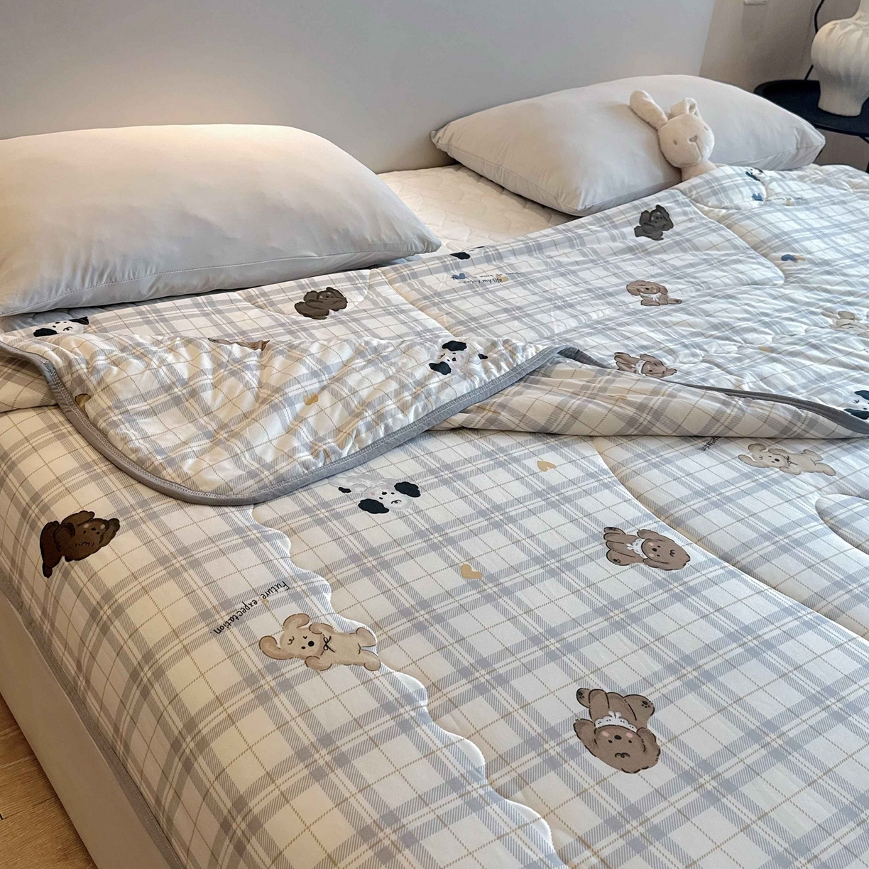 91家纺网 家纺一手货源 找家纺 兜米家居 2026春夏新款针织夏被夏凉被空调被 格子狗狗