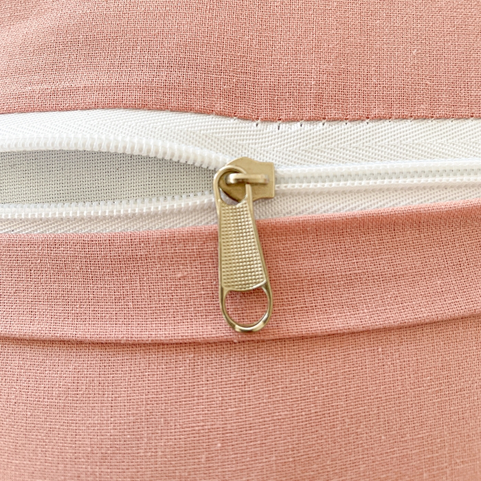 91家纺网 家纺一手货源 找家纺 她喜爱枕芯 2026春夏新款冰川企鹅荞麦枕枕头枕芯-冰川企鹅 冰川企鹅-粉色