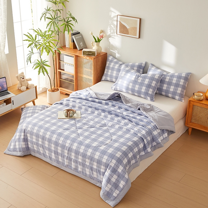 91家纺网 家纺一手货源 找家纺 海洋家纺 2026新款100%新疆棉花印花夏被亲肤仿棉夏凉被纯手包边空调被薄被子 简约 蓝