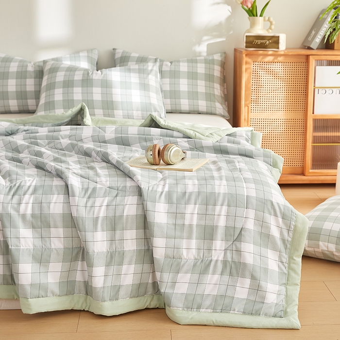 91家纺网 家纺一手货源 找家纺 海洋家纺 2026新款100%新疆棉花印花夏被亲肤仿棉夏凉被纯手包边空调被薄被子 简约 绿