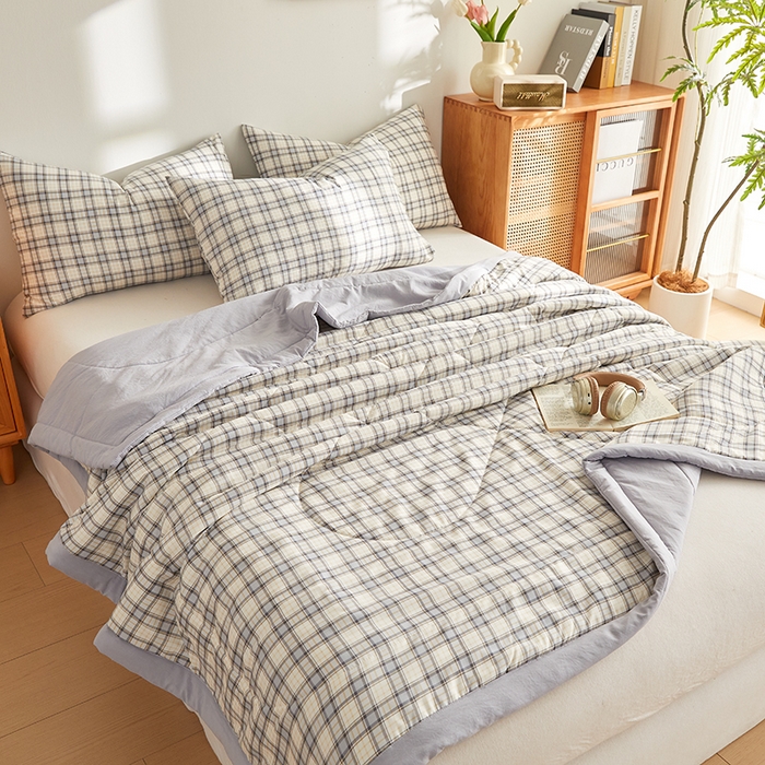 91家纺网 家纺一手货源 找家纺 海洋家纺 2026新款100%新疆棉花印花夏被亲肤仿棉夏凉被纯手包边空调被薄被子 卡尔 蓝