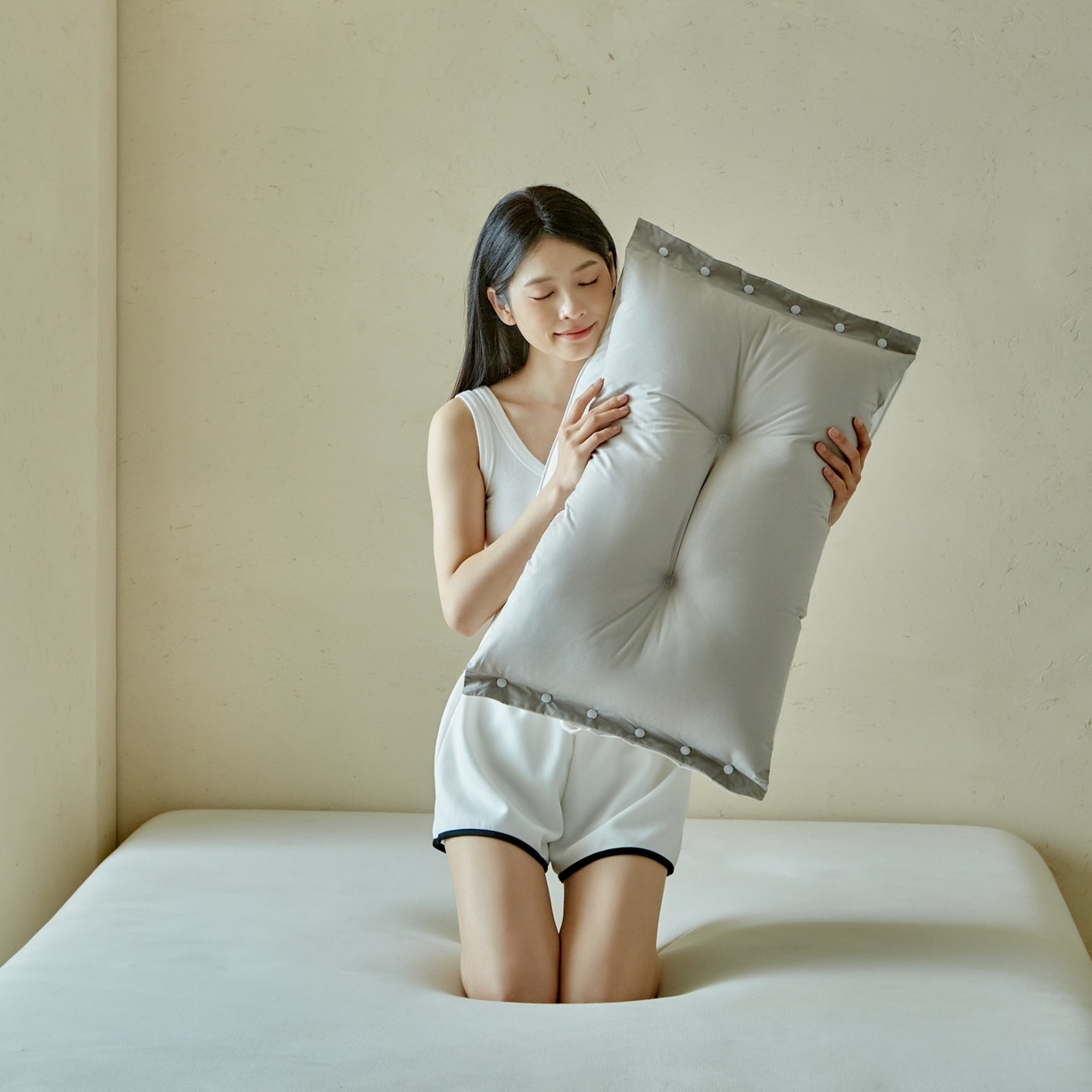 91家纺网 家纺一手货源 找家纺 （总）梵希良品家纺 2026新款二合一子母枕头A类纯棉全棉云朵羽丝绒柔软护颈枕芯可拆卸枕头洗枕头枕芯