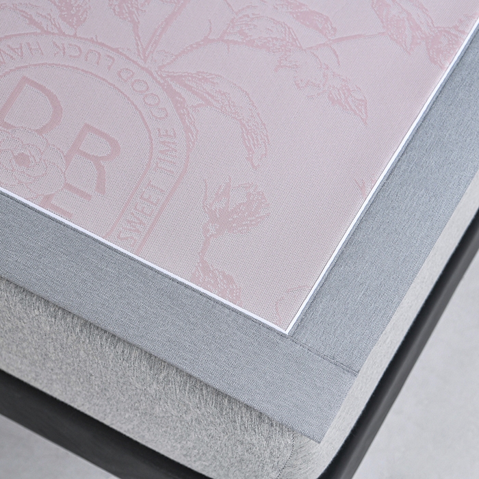 91家纺网 家纺一手货源 找家纺 小牛席业 2026春夏新款【实拍风格】双PE高凉感凉席席子-盛世蔷薇冰丝席 盛世蔷薇-粉色