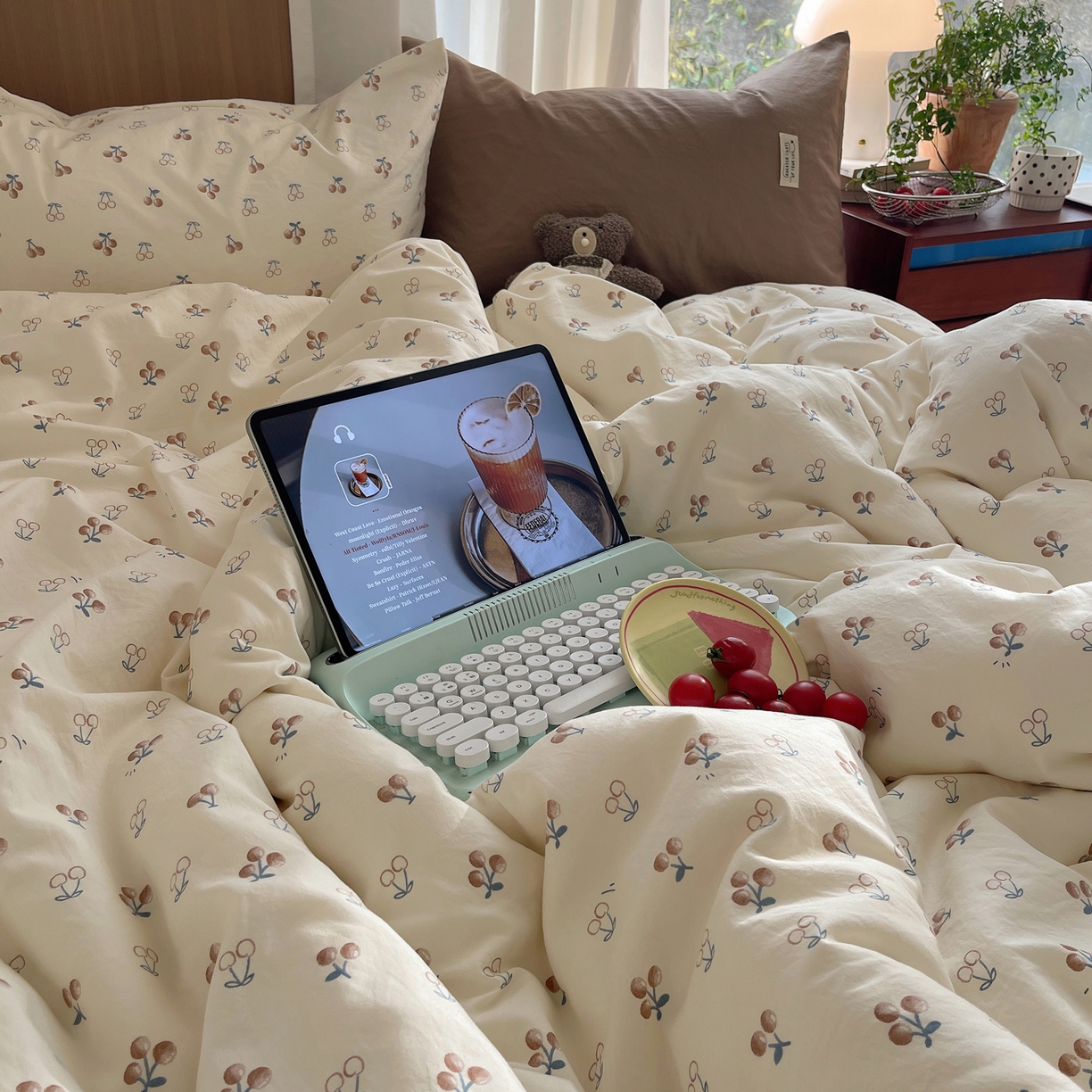 91家纺网 家纺一手货源 找家纺 轻奢坊 2026新款水洗棉可露丽撞色四件套 可露丽樱