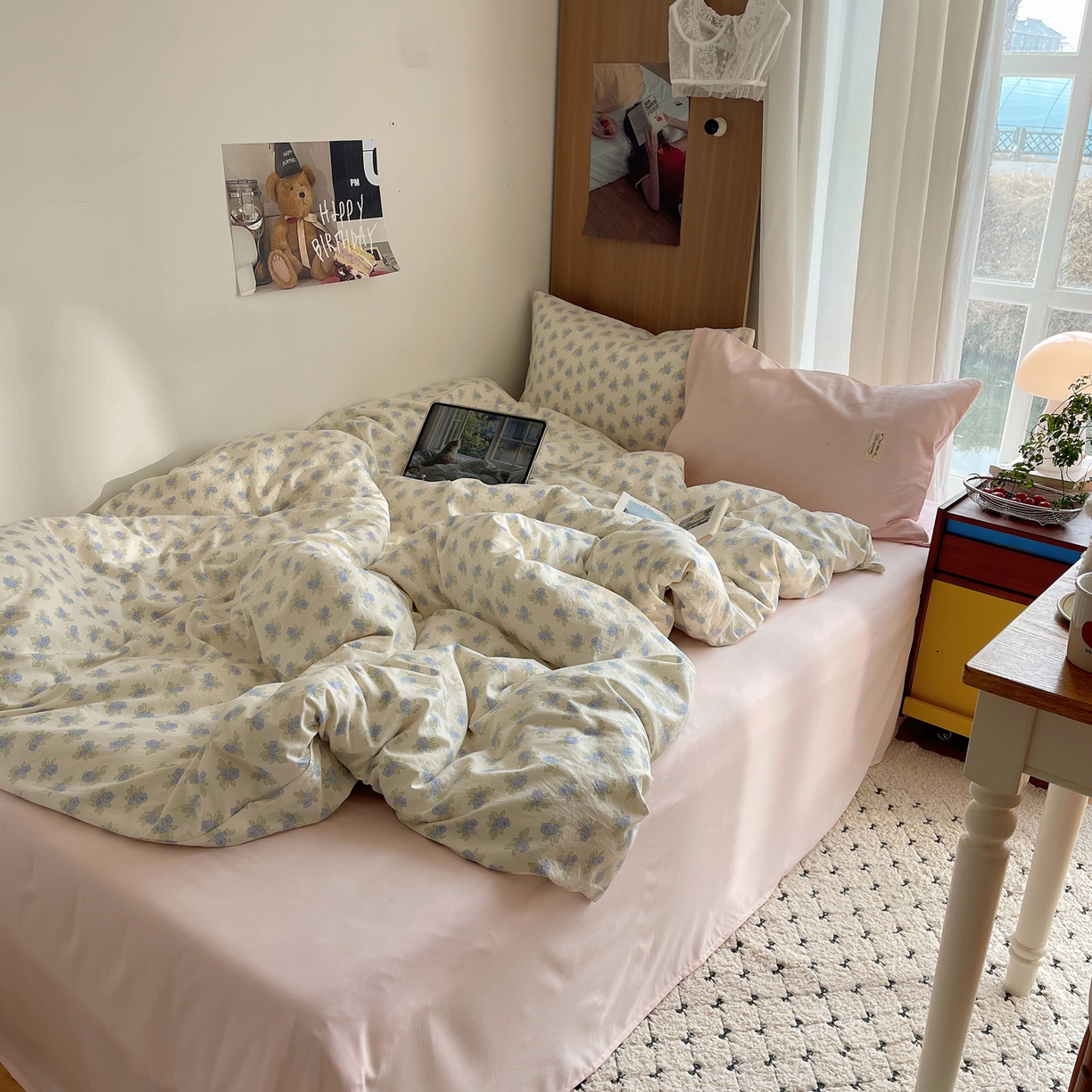 91家纺网 家纺一手货源 找家纺 轻奢坊 2026新款水洗棉可露丽撞色四件套 可露丽花