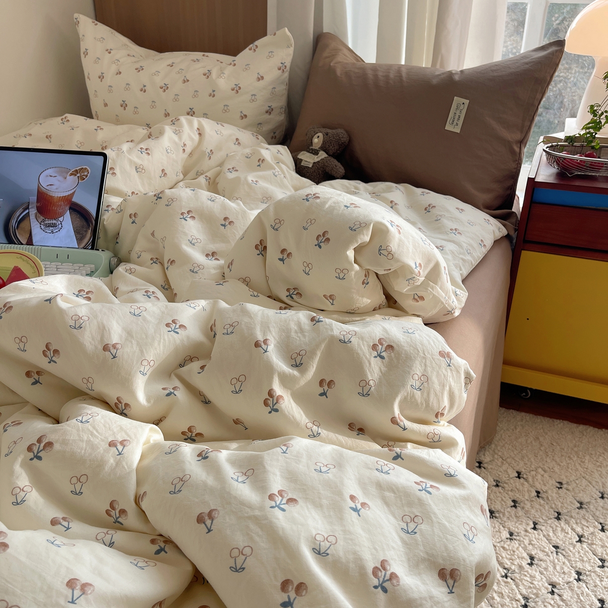 91家纺网 家纺一手货源 找家纺 轻奢坊 2026新款水洗棉可露丽撞色四件套 可露丽樱