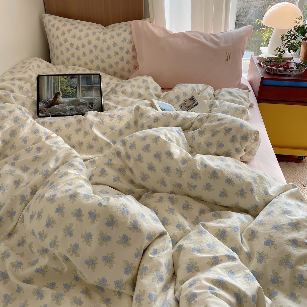 91家纺网 家纺一手货源 找家纺 轻奢坊 2026新款水洗棉可露丽撞色四件套 可露丽花