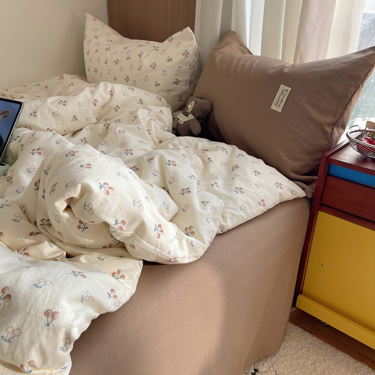 91家纺网 家纺一手货源 找家纺 轻奢坊 2026新款水洗棉可露丽撞色四件套 可露丽樱