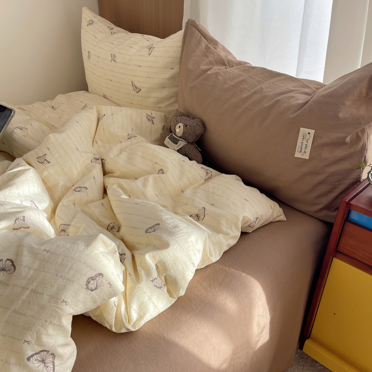 91家纺网 家纺一手货源 找家纺 轻奢坊 2026新款水洗棉可露丽撞色四件套 可露丽蝶