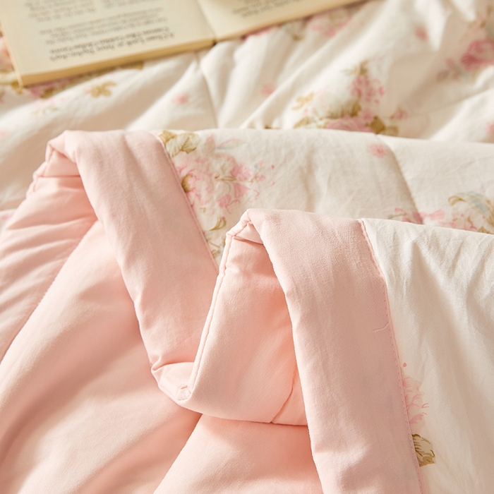 91家纺网 家纺一手货源 找家纺 海洋家纺 2026新款100%新疆棉花印花夏被亲肤仿棉夏凉被纯手包边空调被薄被子 倾国倾城