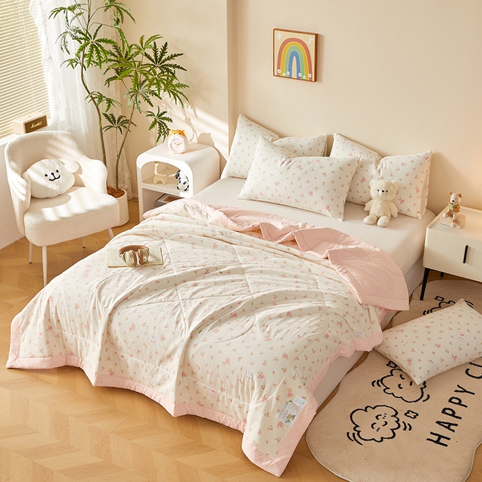 91家纺网 家纺一手货源 找家纺 海洋家纺 2026新款100%新疆棉花印花夏被亲肤仿棉夏凉被纯手包边空调被薄被子 甜心 粉