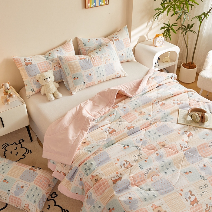 91家纺网 家纺一手货源 找家纺 海洋家纺 2026新款100%新疆棉花印花夏被亲肤仿棉夏凉被纯手包边空调被薄被子 晚安宝贝