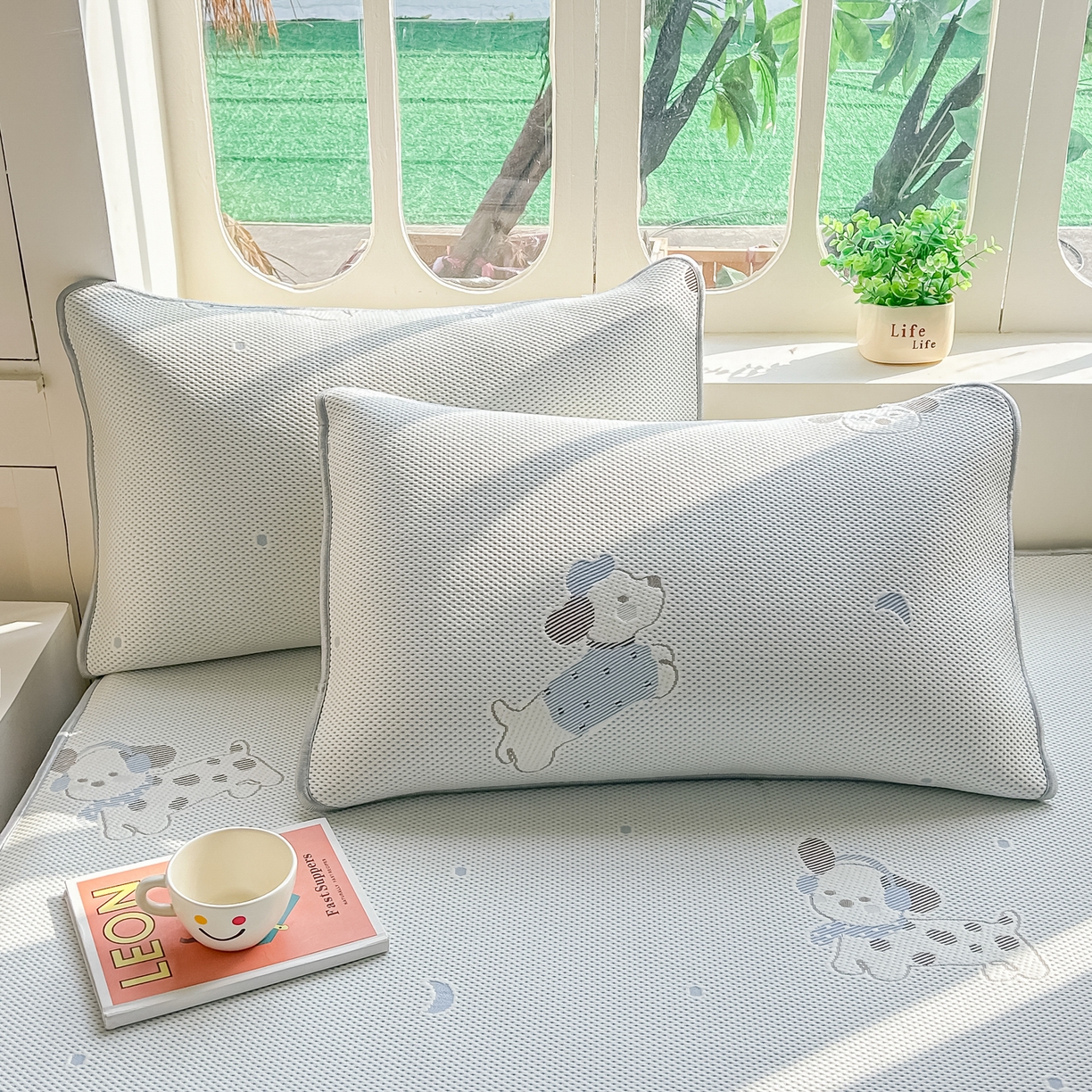 91家纺网 家纺一手货源 找家纺 小萌虎  2026年新款乙纶PE提花冰豆豆凉席床笠款卡通 腊肠犬-蓝