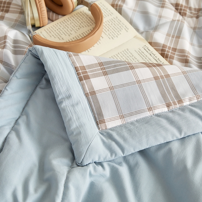 91家纺网 家纺一手货源 找家纺 海洋家纺 2026新款100%新疆棉花印花夏被亲肤仿棉夏凉被纯手包边空调被薄被子 英伦 蓝