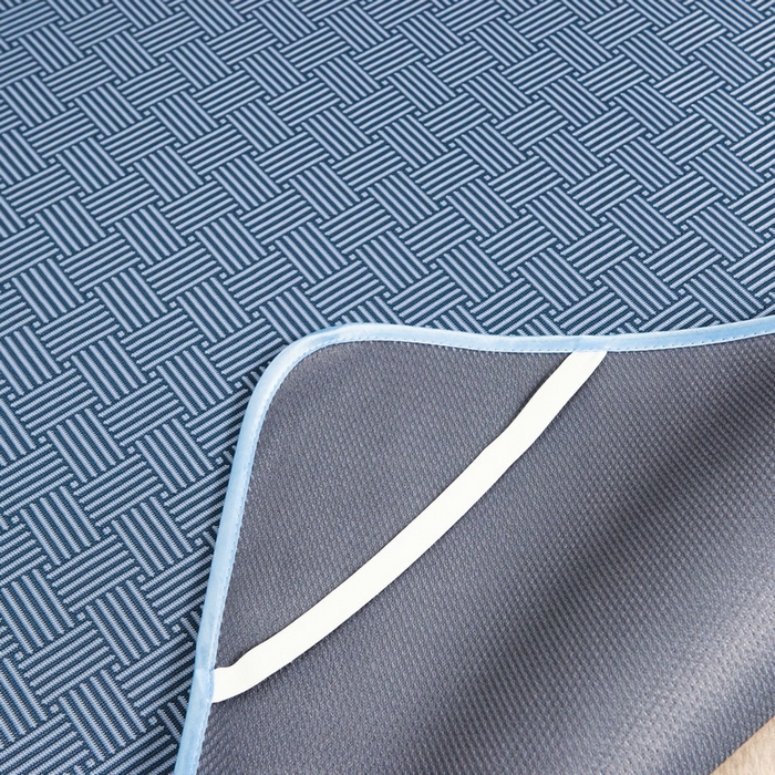 91家纺网 家纺一手货源 找家纺 莱家富 2026新款1800DA类抗菌艾草驱蚊碳光冰丝凉席三件套 饼干花-蓝