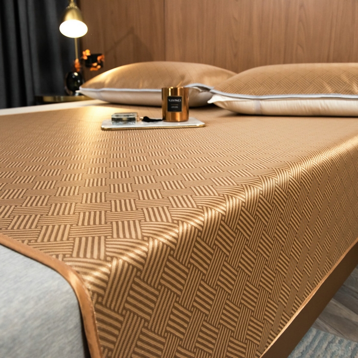 91家纺网 家纺一手货源 找家纺 莱家富 2026新款1800DA类抗菌艾草驱蚊碳光冰丝凉席三件套 饼干花-棕