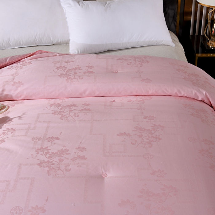 91家纺网 家纺一手货源 找家纺 禹祥家纺 2025新款60s全棉提花蚕丝被被子被芯-芳菲影致系列 芳菲影致-玉色