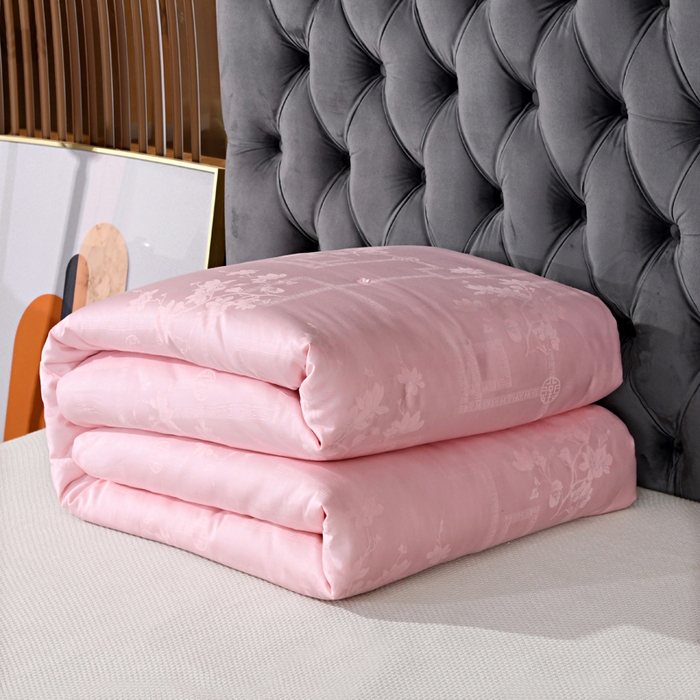 91家纺网 家纺一手货源 找家纺 禹祥家纺 2025新款60s全棉提花蚕丝被被子被芯-芳菲影致系列 芳菲影致-玉色